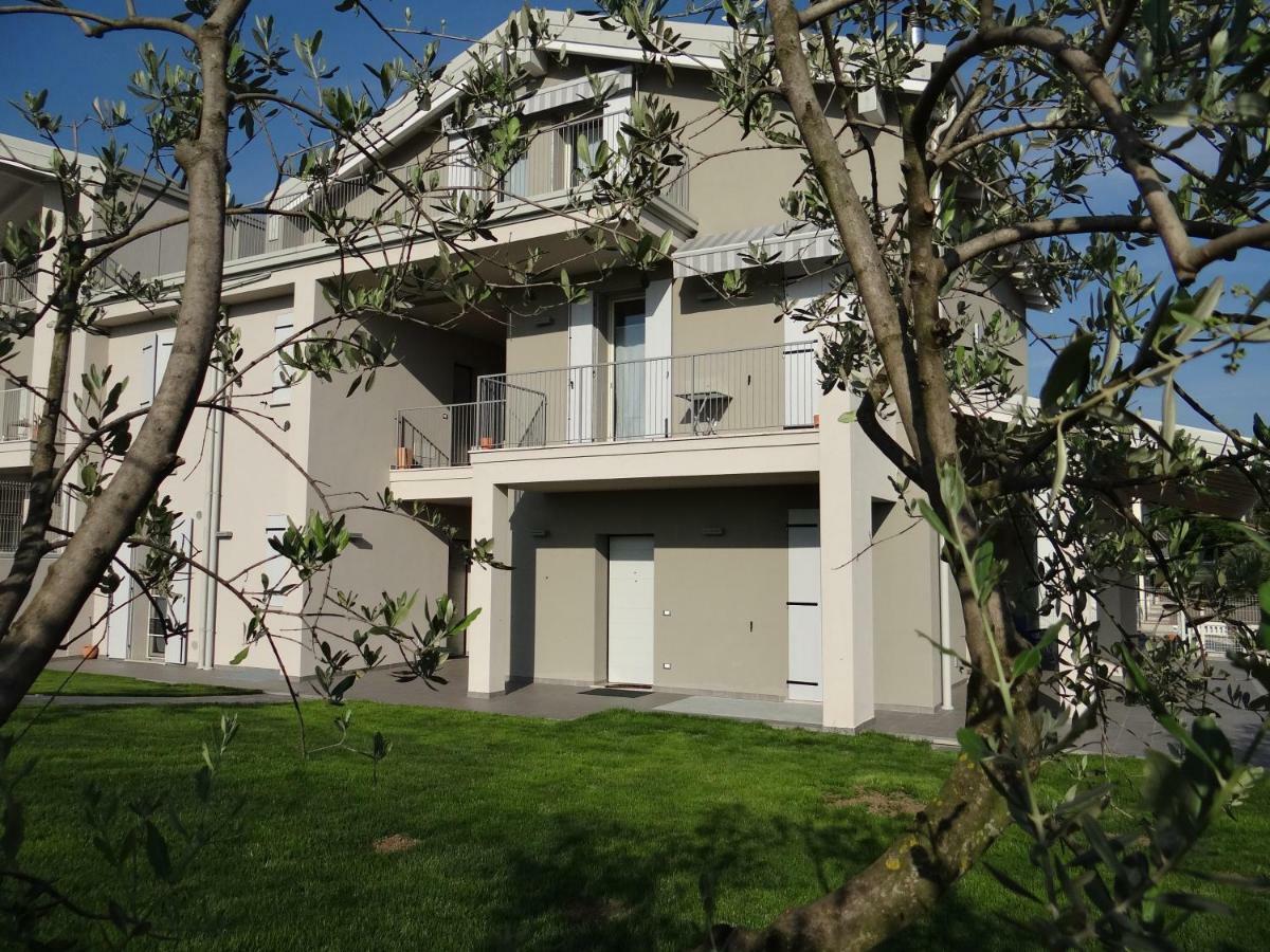 Nuovo Laghetto Del Frassino Hotel Пескиера дел Гарда Екстериор снимка