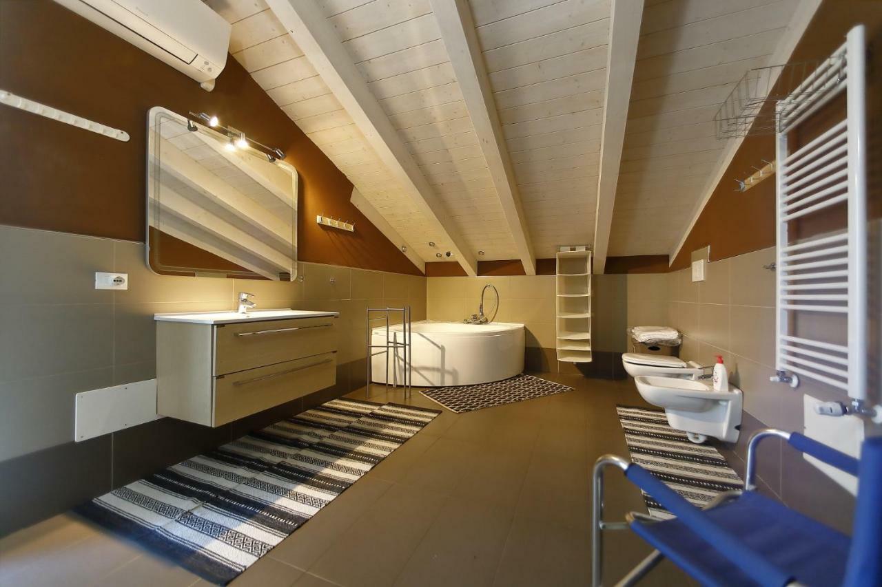 Nuovo Laghetto Del Frassino Hotel Пескиера дел Гарда Екстериор снимка