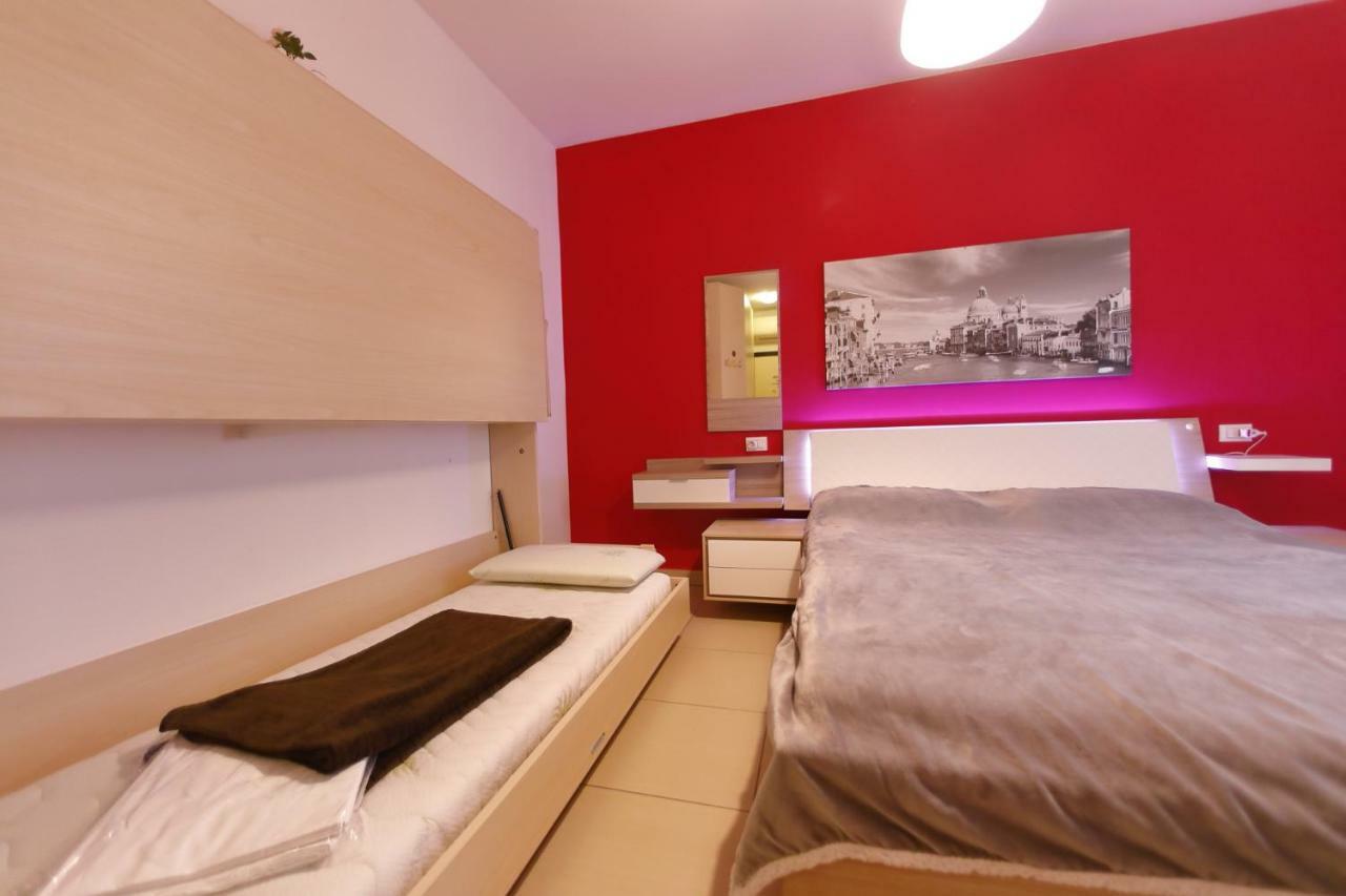Nuovo Laghetto Del Frassino Hotel Пескиера дел Гарда Екстериор снимка