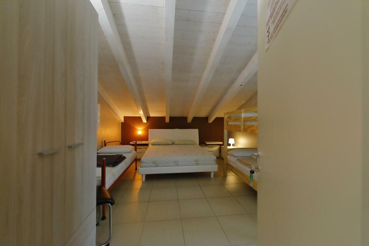 Nuovo Laghetto Del Frassino Hotel Пескиера дел Гарда Екстериор снимка