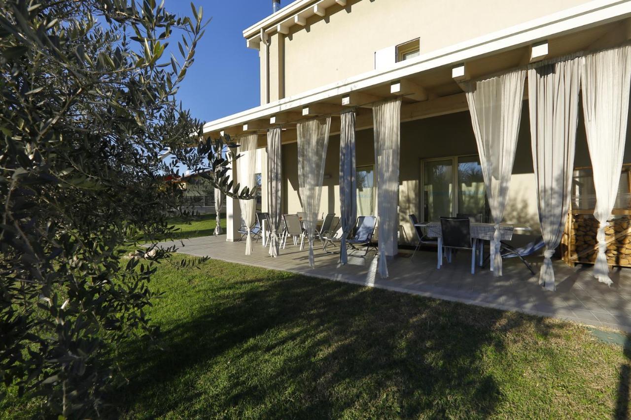 Nuovo Laghetto Del Frassino Hotel Пескиера дел Гарда Екстериор снимка
